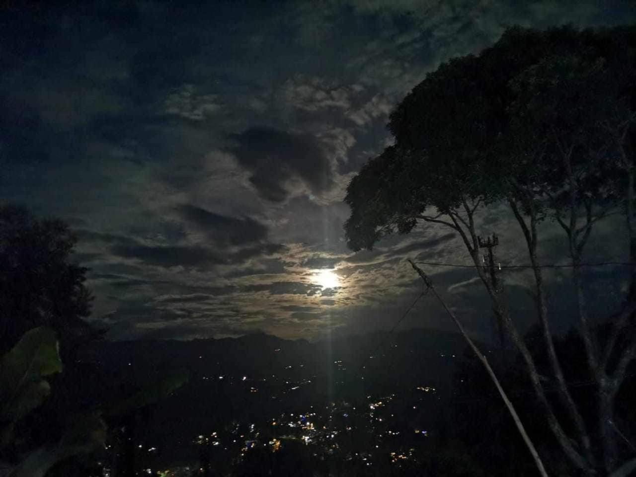 Mountain Peak Ella Bed & Breakfast Bagian luar foto
