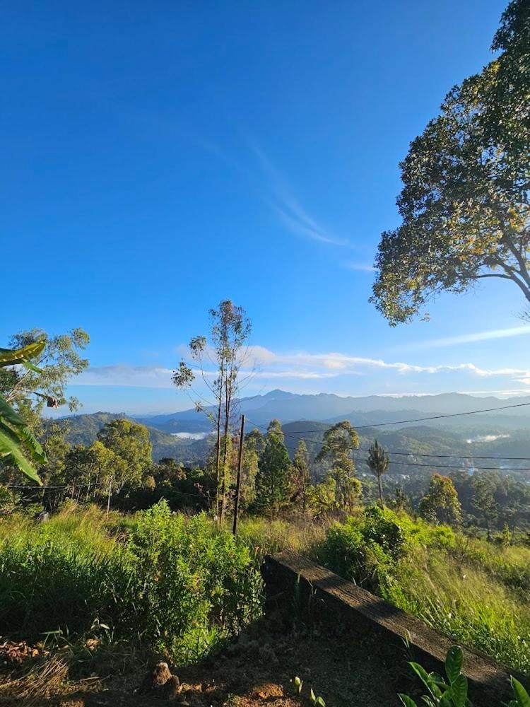 Mountain Peak Ella Bed & Breakfast Bagian luar foto